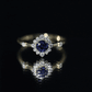 Anillo de compromiso de zafiro azul natural de 0,9 quilates con halo de diamantes