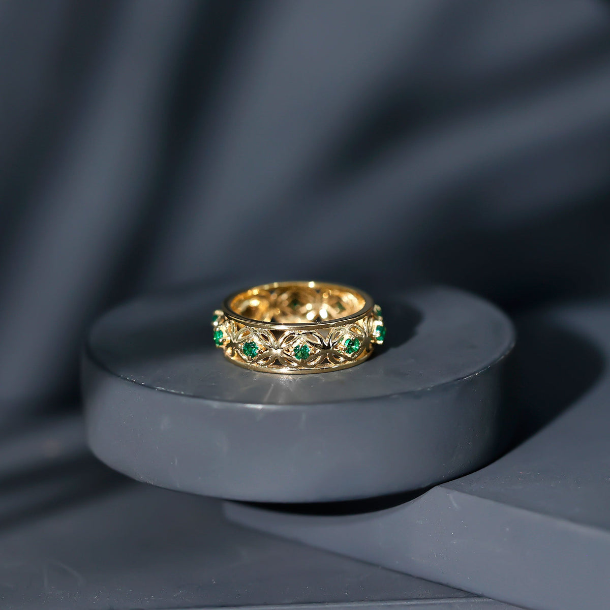 Vintage Looking Lab Grown Emerald Wedding Band for Women