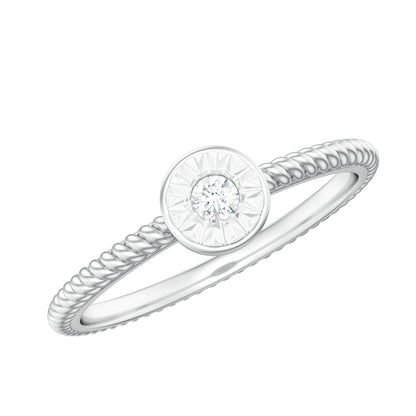Anillo de compromiso con diamantes en engaste ilusión