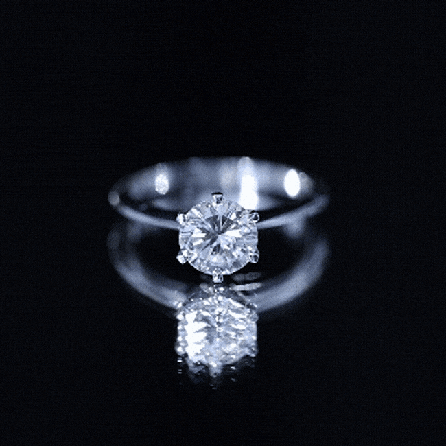 Anillo de compromiso solitario de moissanita talla brillante de 2 CT con certificado