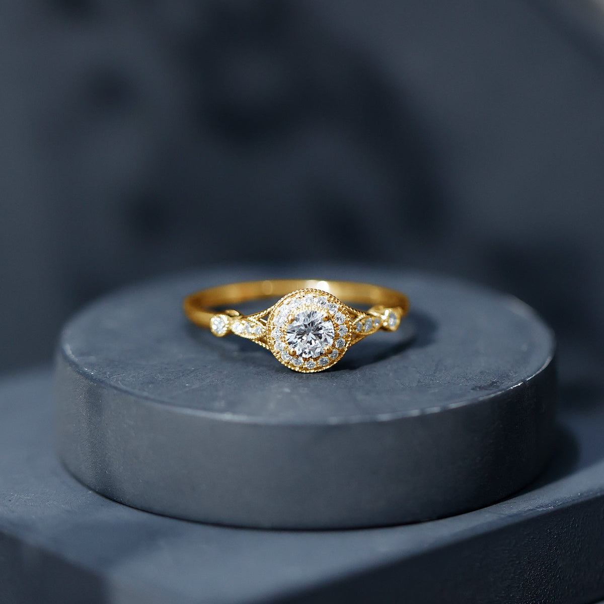 Round Cut Moissanite Antique Engagement Ring