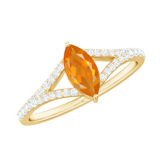 Anillo de compromiso de ópalo de fuego marquesa con diamante y montura dividida