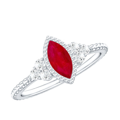 Anillo de compromiso de marquesa de rubí de 0,75 quilates de estilo vintage con trío de diamantes