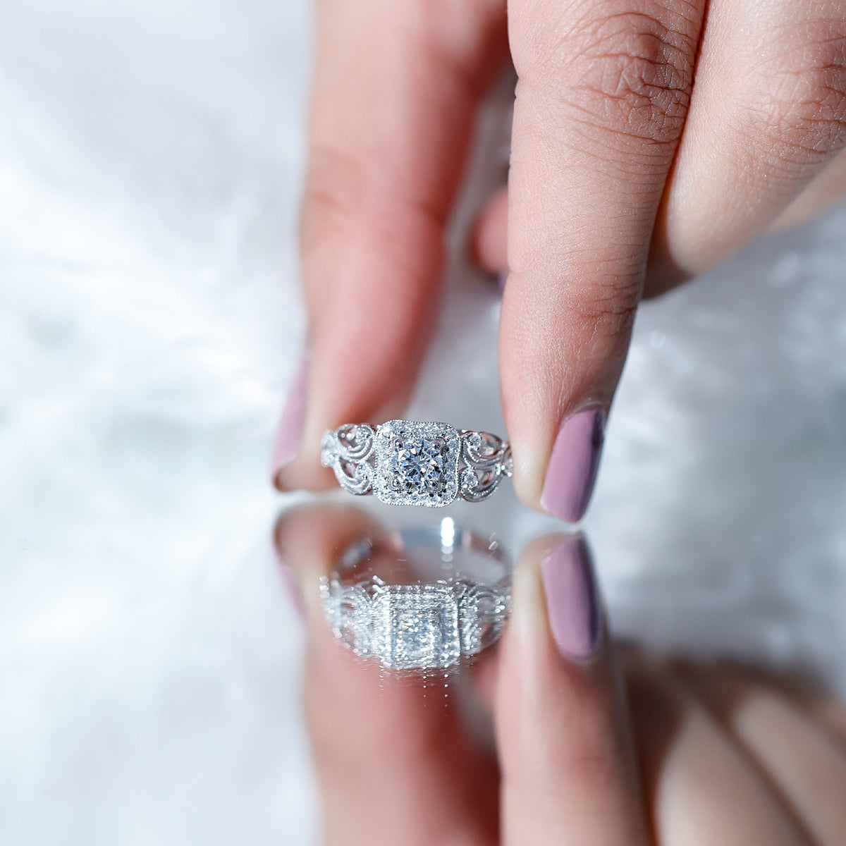 Anillo de compromiso art déco de moissanita certificada para mujer