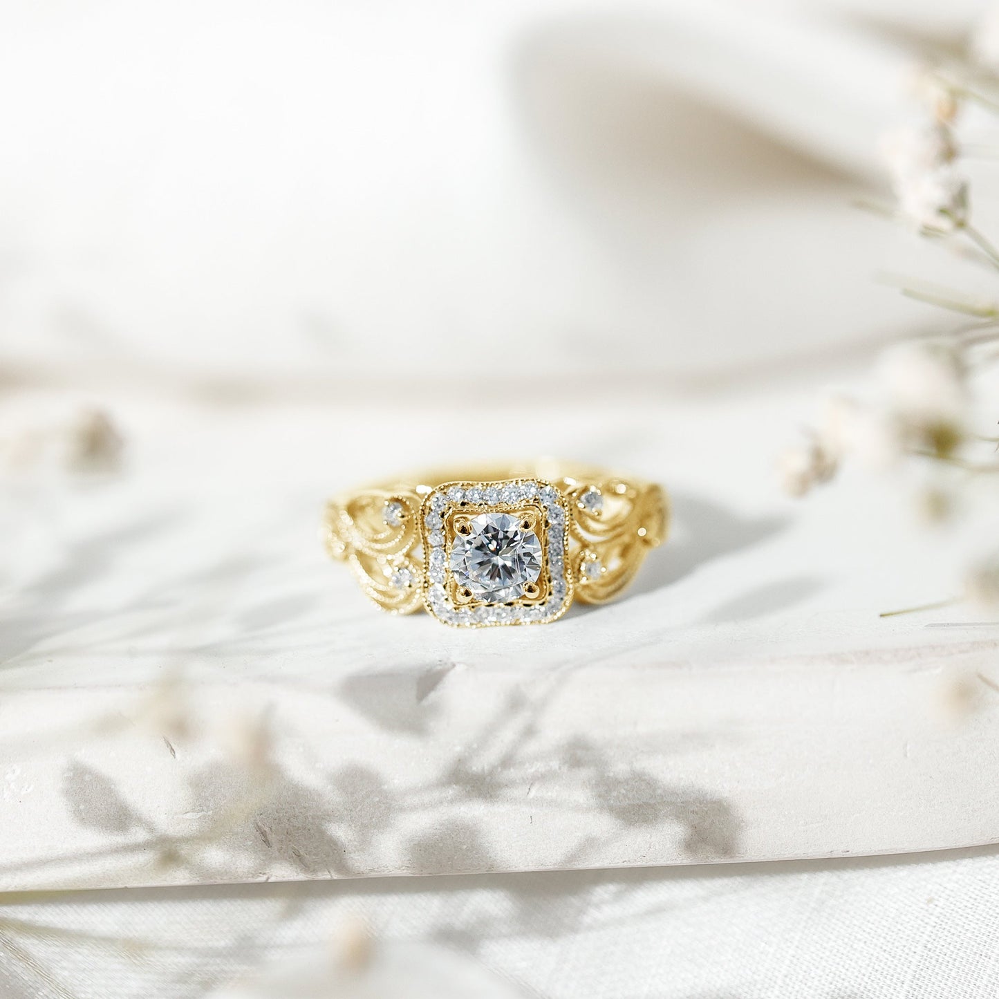 Anillo de compromiso art déco de moissanita certificada para mujer