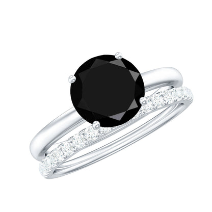Anillos de compromiso solitario de ónix negro natural de 2 quilates con realzador de diamantes