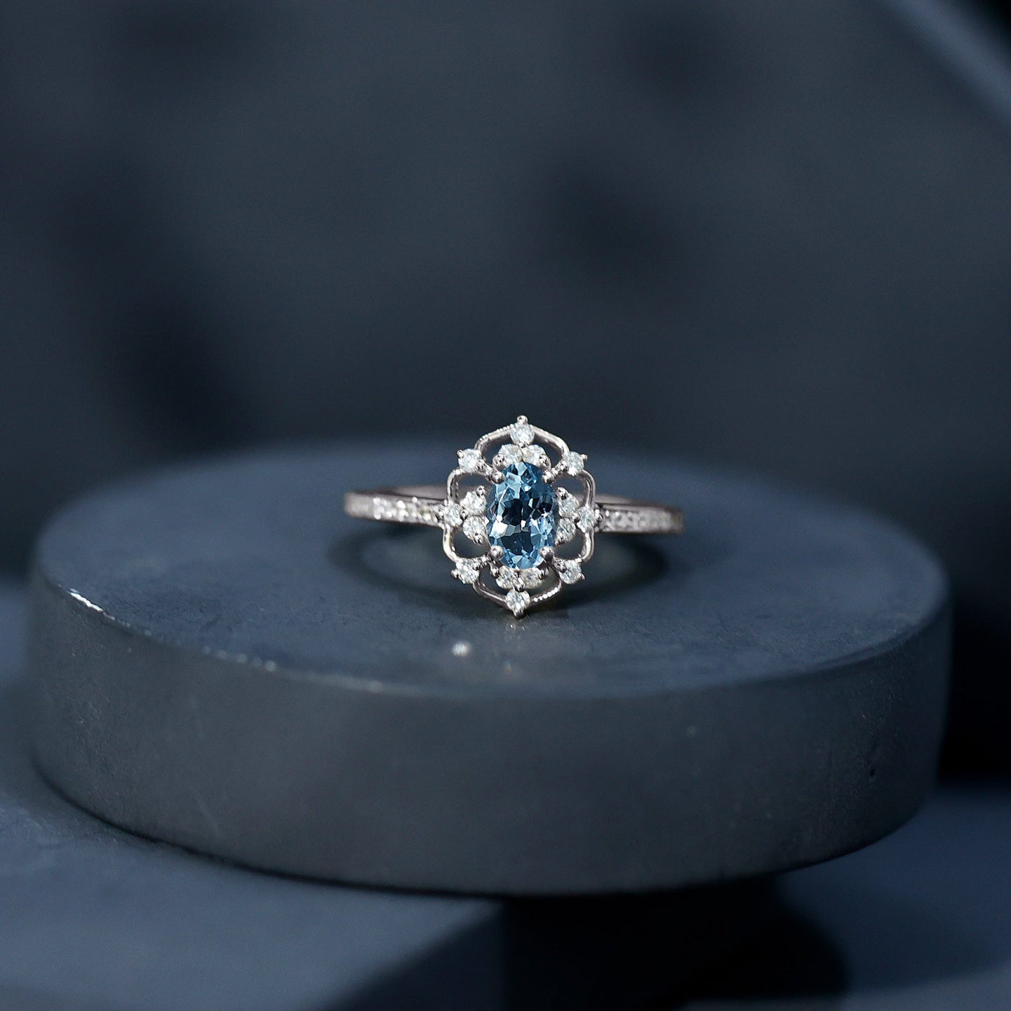 Anillo de compromiso vintage auténtico de aguamarina y diamante con certificado