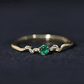 Anillo de promesa en forma de hoja con esmeraldas y diamantes naturales