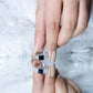 Anillo de Compromiso con Ónix Negro Talla Asscher y Moissanita Baguette