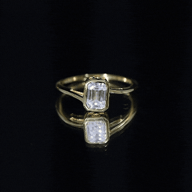 Anillo de compromiso de moissanita con corte esmeralda de 1.8 para mujer