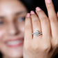 Juego de anillo de novia de moissanita certificado de 0,5 quilates en forma de lágrima con halo