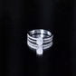 Anillo de compromiso de moissanita con forma ovalada con juego de alianzas de boda