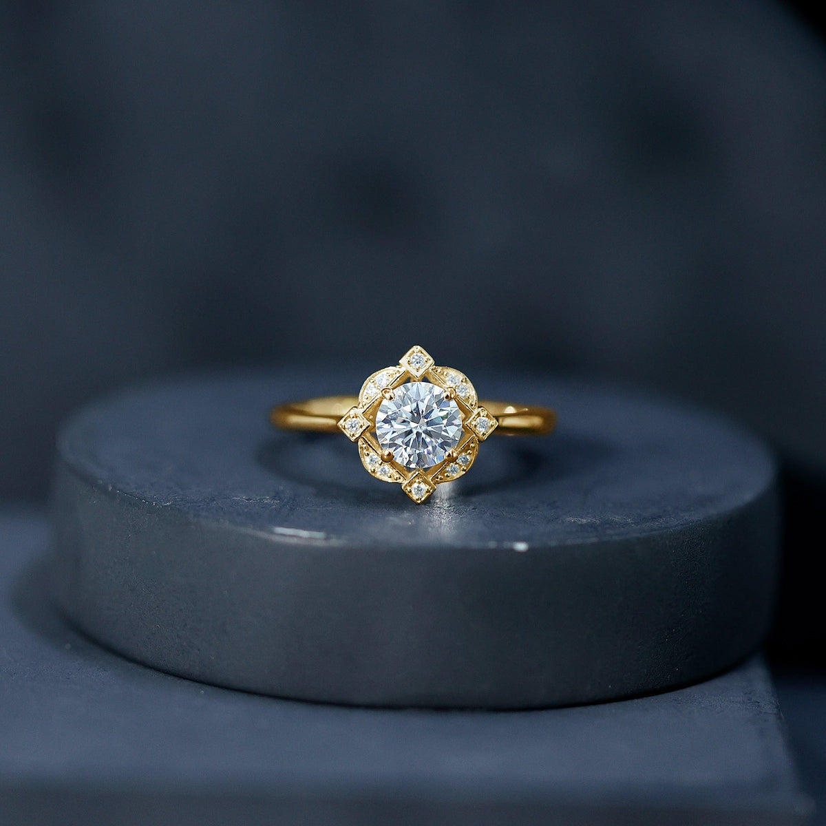 Anillo de Compromiso de Moissanita de Inspiración Vintage Con Certificado