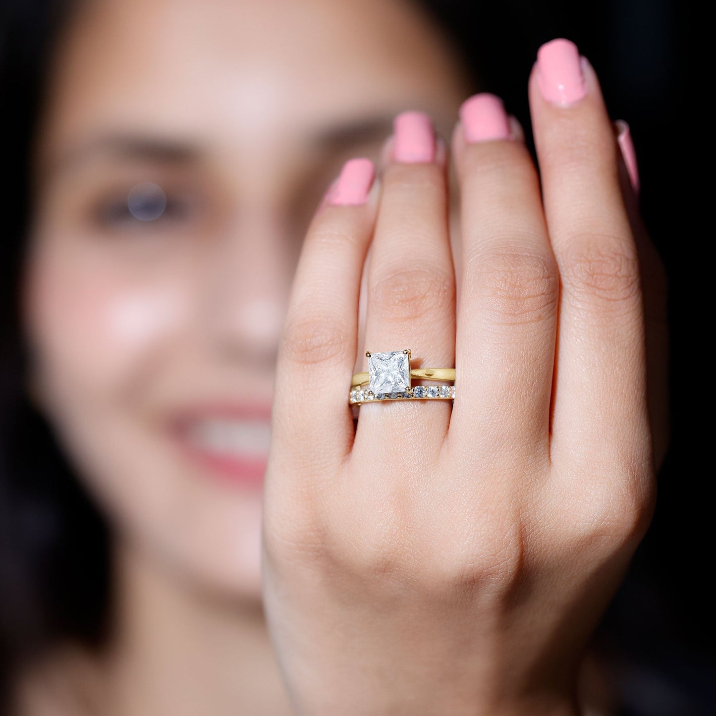 Anillo de compromiso de moissanita con corte princesa de 3 quilates certificado con banda de boda