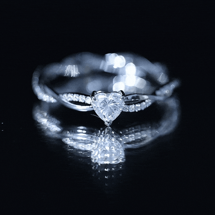 Anillo de Promesa Solitario de Moissanita con Forma de Corazón