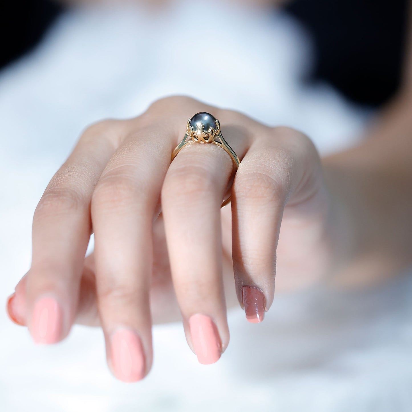 Anillo de compromiso con perla negra de Tahití genuina, seleccionado a mano