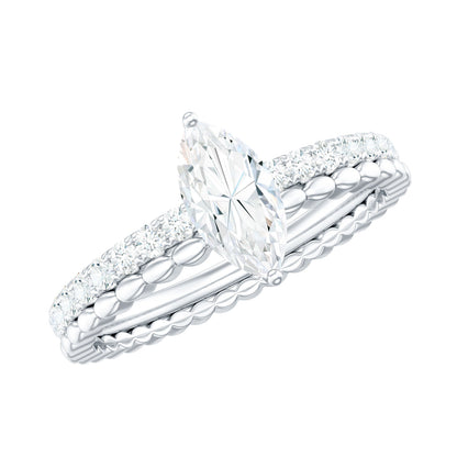 Anillo de compromiso solitario de moissanita con corte marquesa