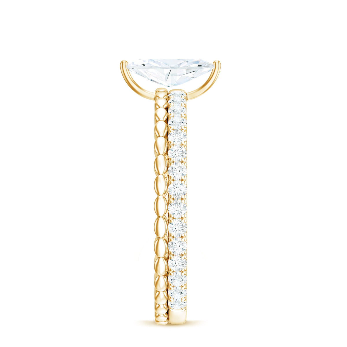 Anillo de compromiso solitario de moissanita con corte marquesa