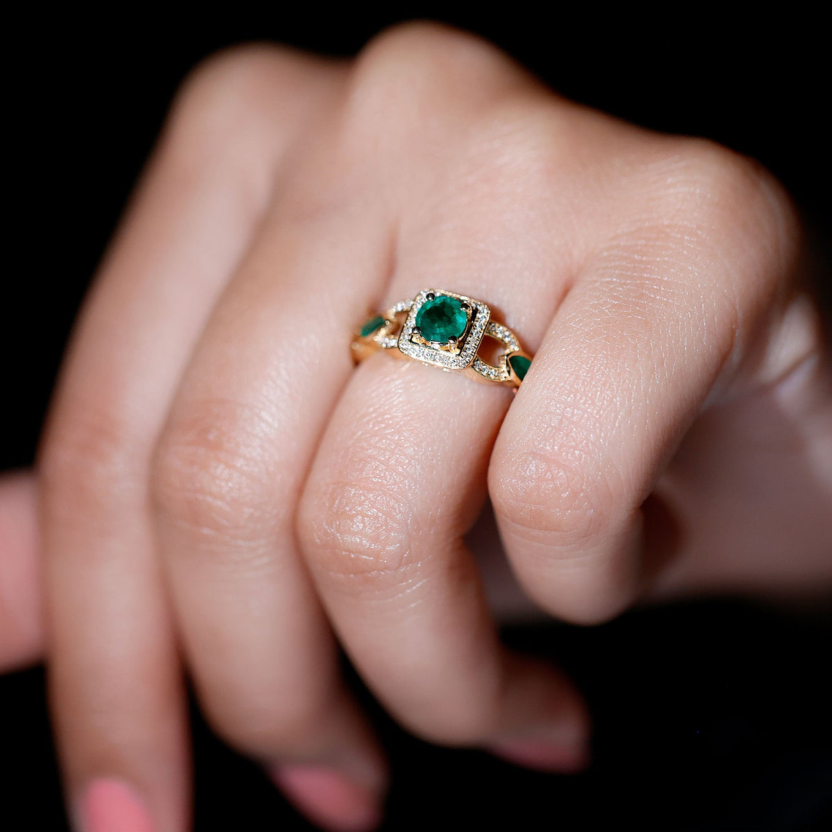 Anillo de compromiso de esmeralda y diamante de estilo vintage para mujer