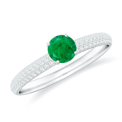 Anillo de compromiso clásico esmeralda solitario con diamantes laterales auténticos