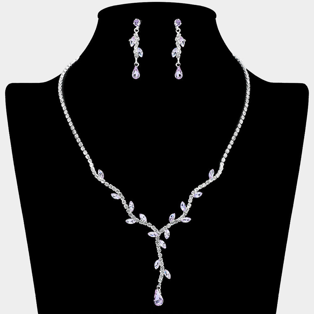 Sprout Detailed Rhinestone Necklace