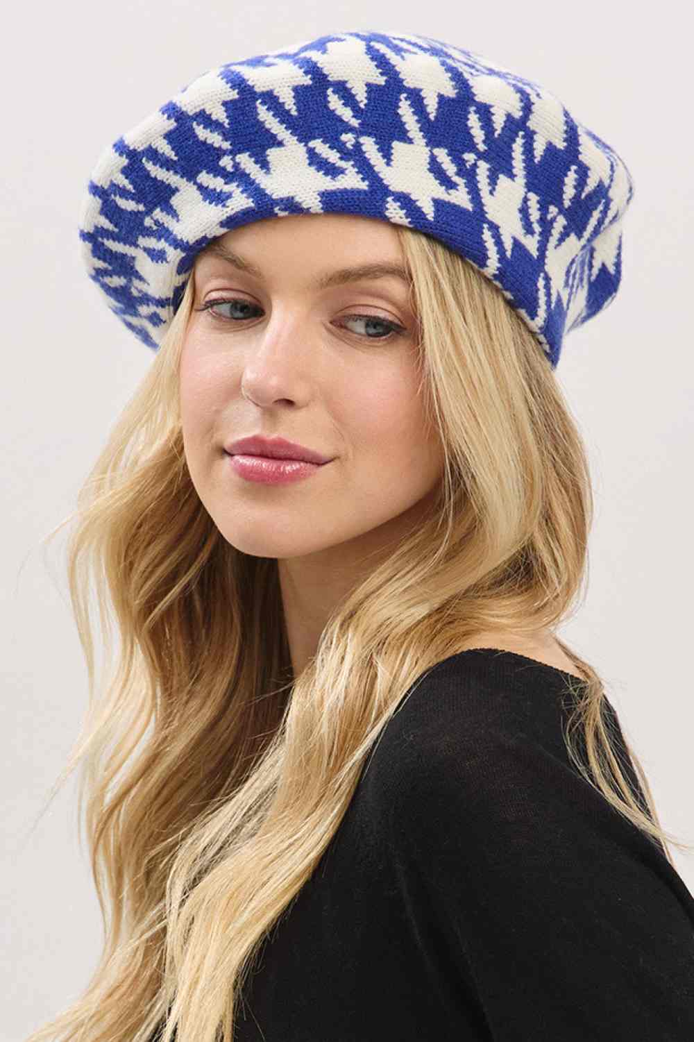 Houndstooth Pattern Two Tone Knit Beret