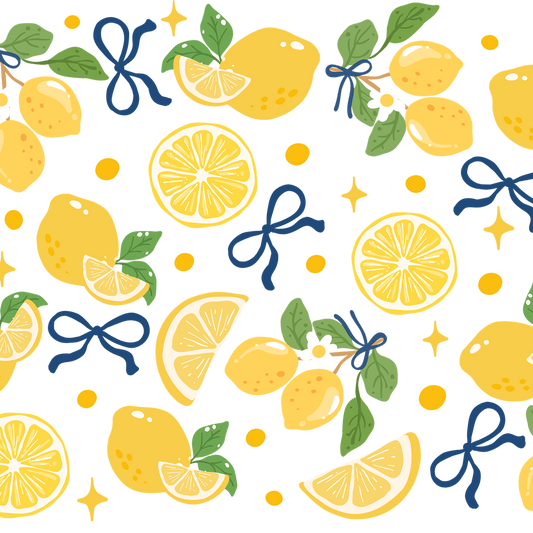 Copas de cristal con limones primaverales