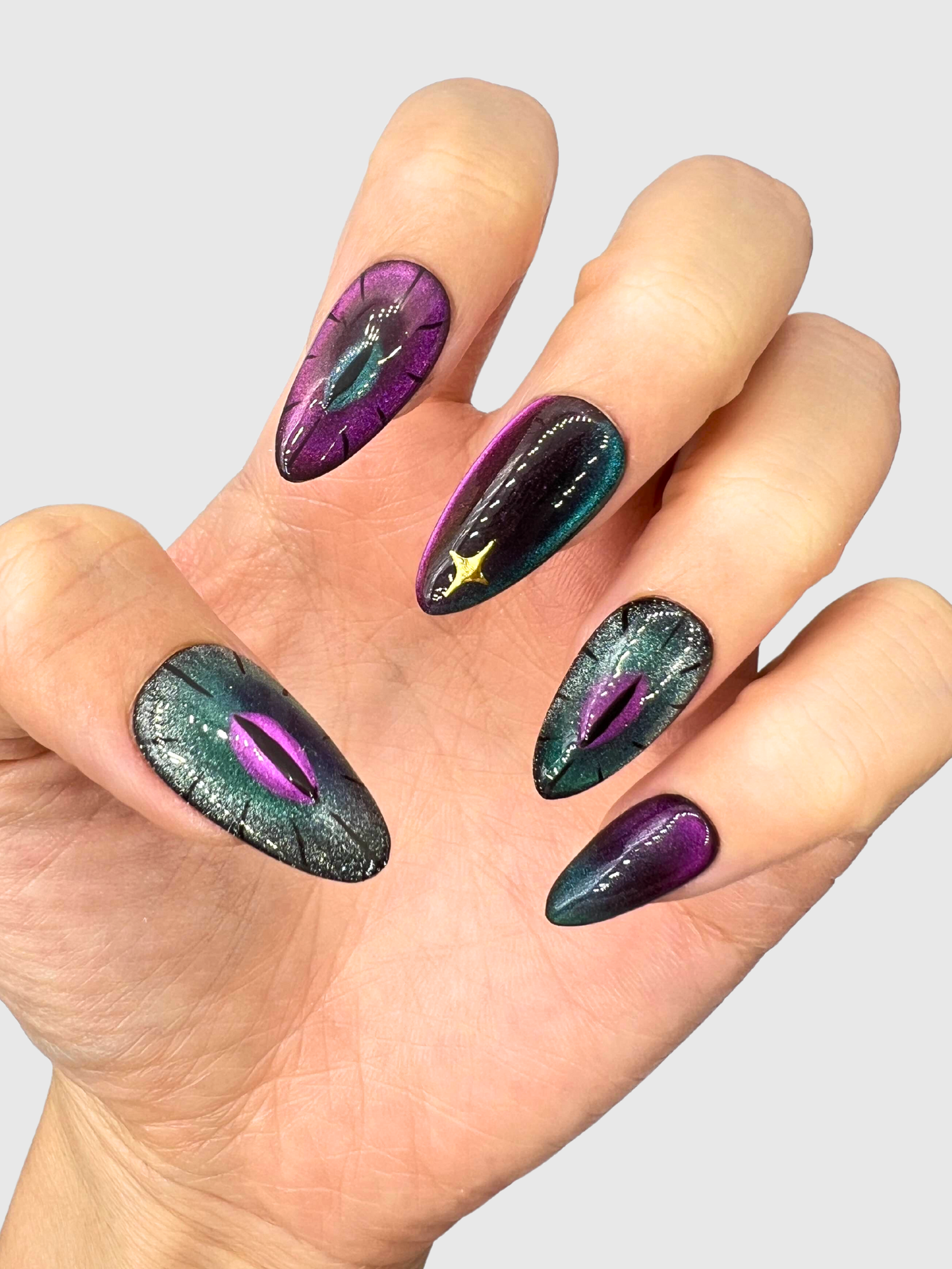Uñas postizas Snake Den