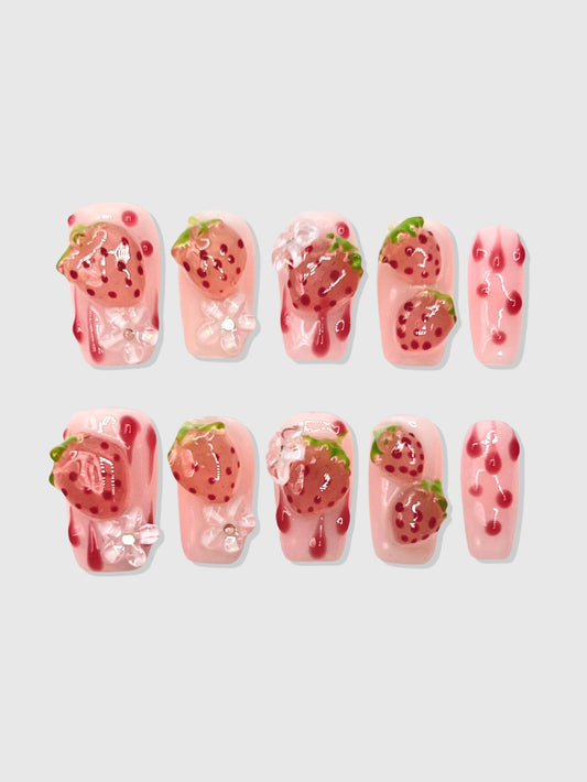 Uñas postizas de fresa