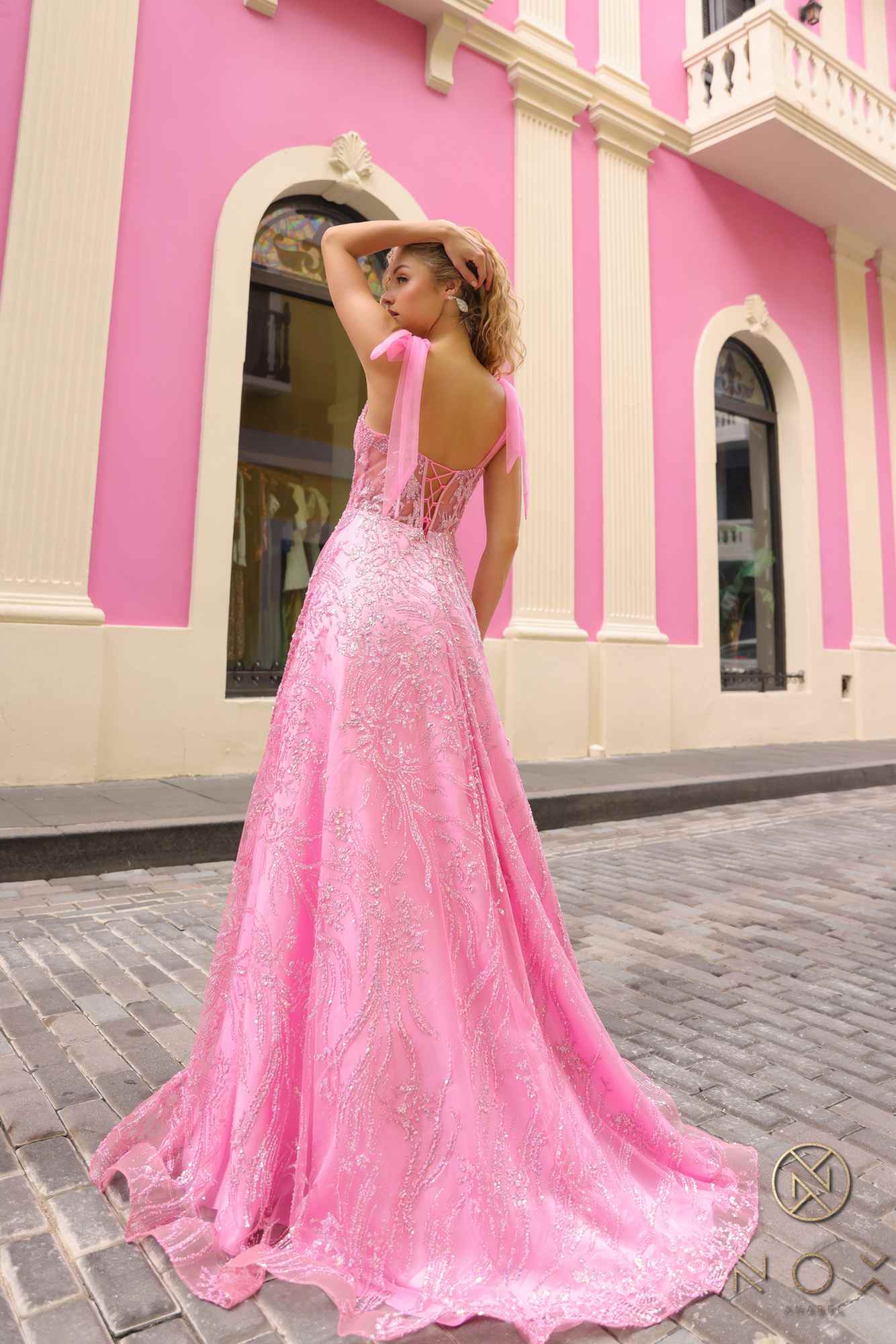 Vestido de gala corsé largo de línea A con purpurina y apliques de lentejuelas Nox Anabel T1336