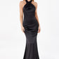 Vestido de satén de corte sirena con corpiño halter retorcido y entallado Astee T2005