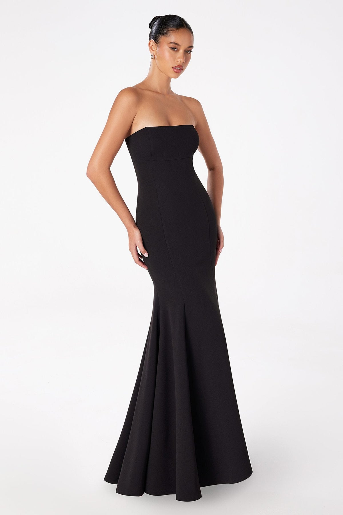 Vestido de gala de sirena sin tirantes ajustado Astee T2010