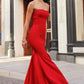 Vestido de gala de sirena sin tirantes ajustado Astee T2010