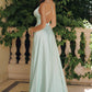 Vestido Amoris T714 con escote drapeado, tirantes finos y falda en A