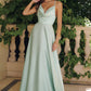 Vestido Amoris T714 con escote drapeado, tirantes finos y falda en A