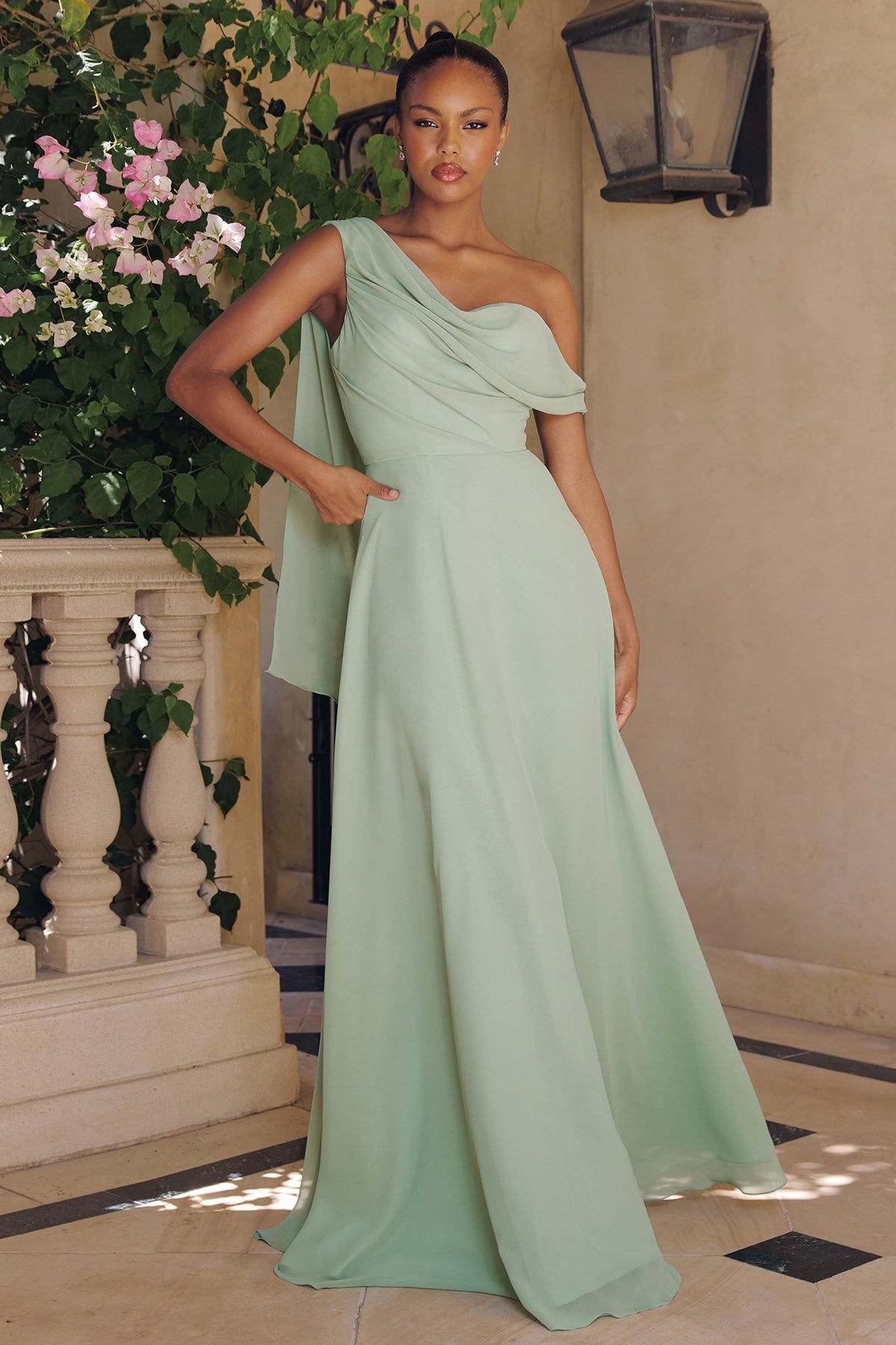 Vestido de noche largo de gasa con un solo hombro A-line Amoris T716