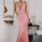 Amoris T720 Vestido de noche largo de satén liso con cuello halter