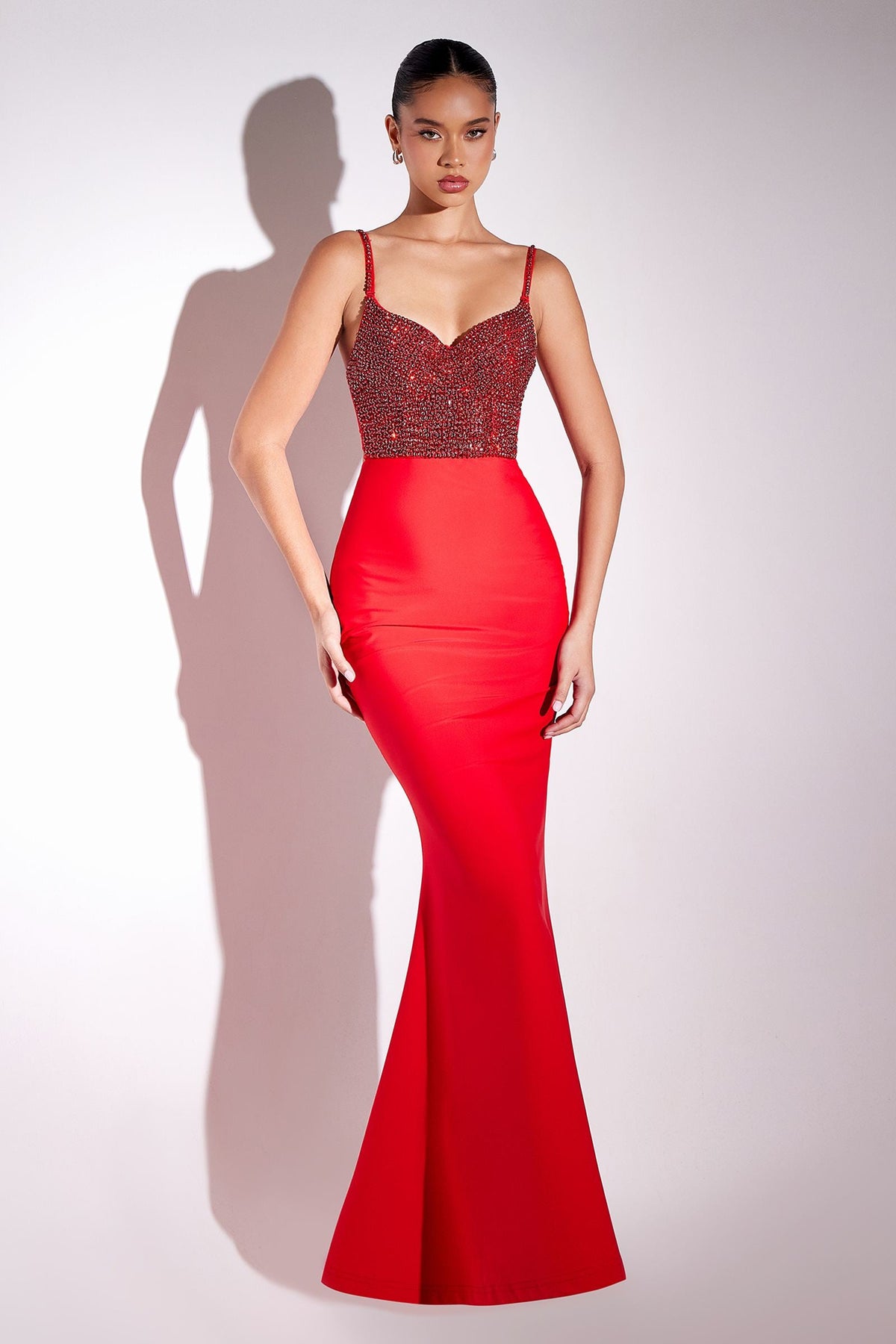 Vestido largo de fiesta Ladivine Amoris T9002 ajustado con corpiño embellecido