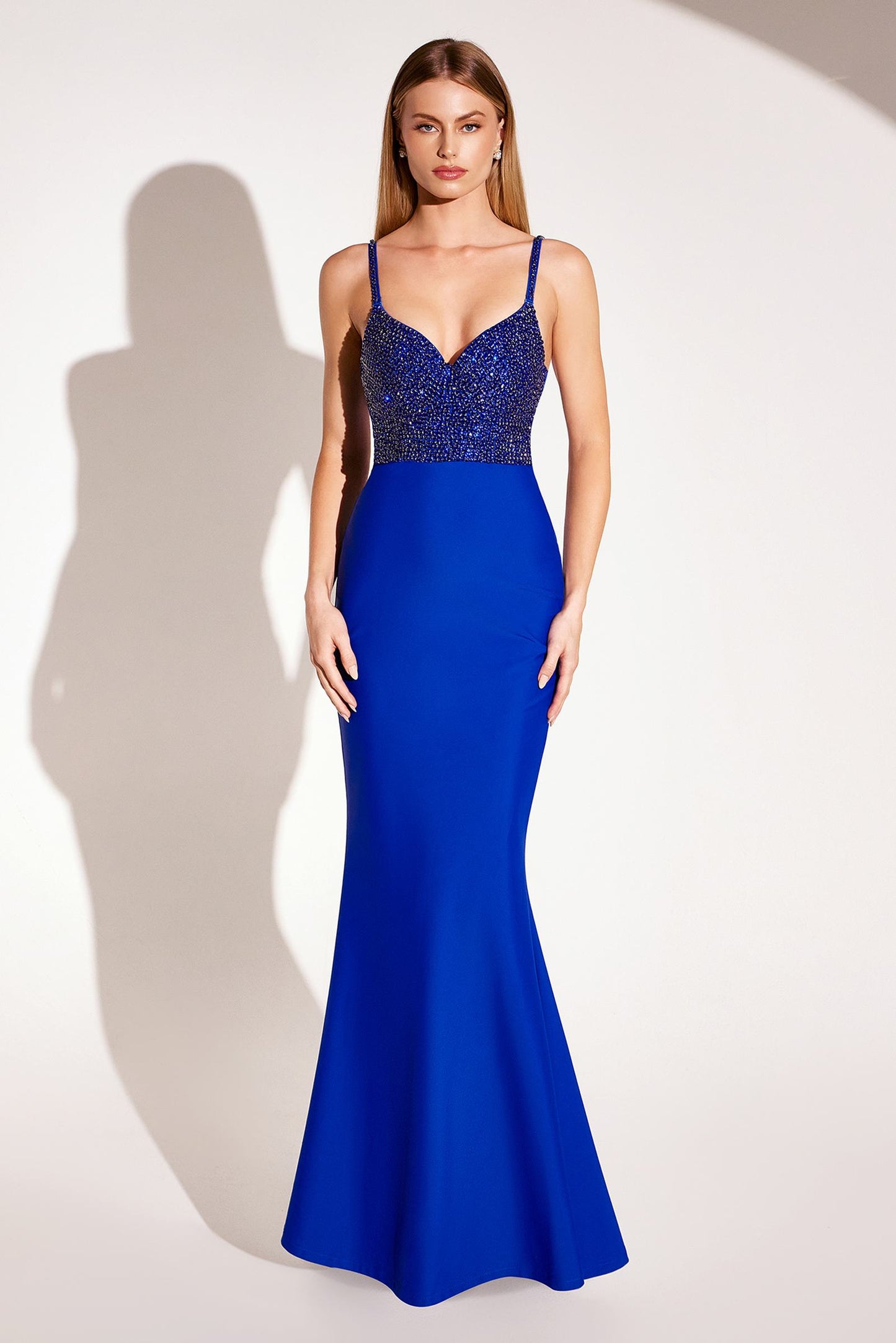 Vestido largo de fiesta Ladivine Amoris T9002 ajustado con corpiño embellecido