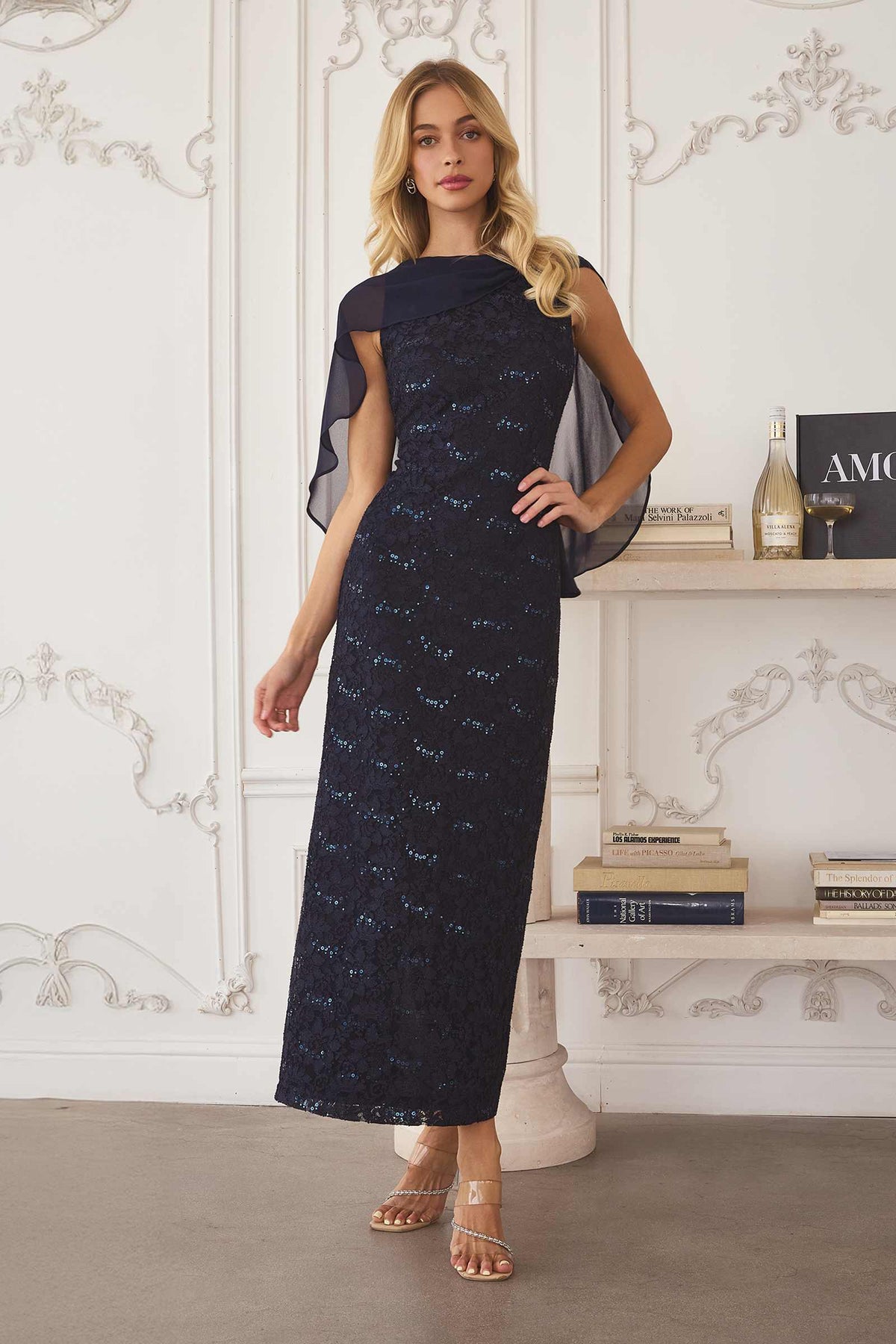 Vestido de Noche de Encaje con Lentejuelas Amoris T906 y Capa Superpuesta Transparente Desmontable