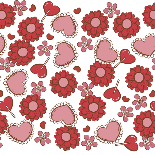 Copas de cristal para el Día de San Valentín con diseño de flores y caramelos