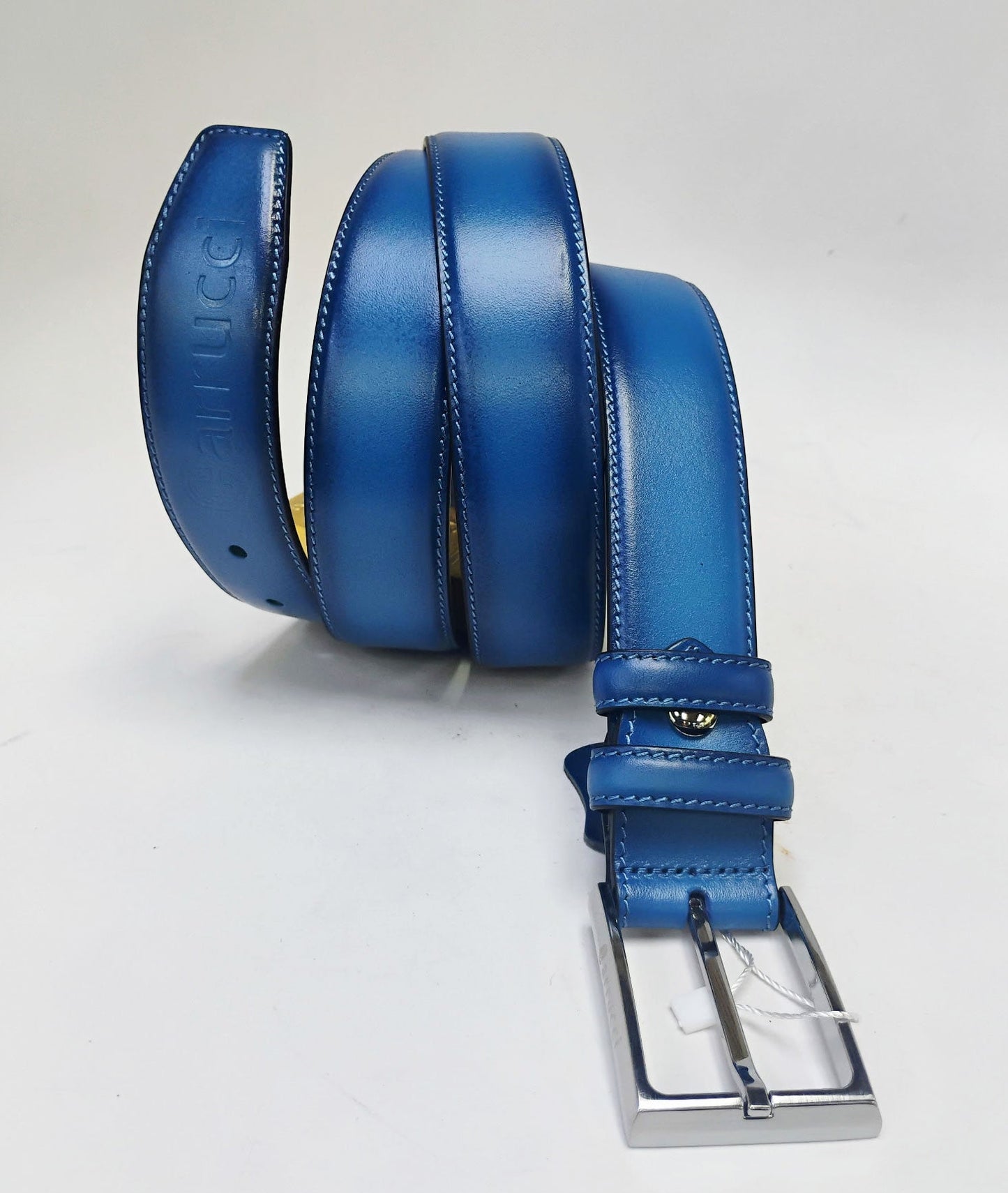 Cinturón de piel de ternera Carrucci - Azul