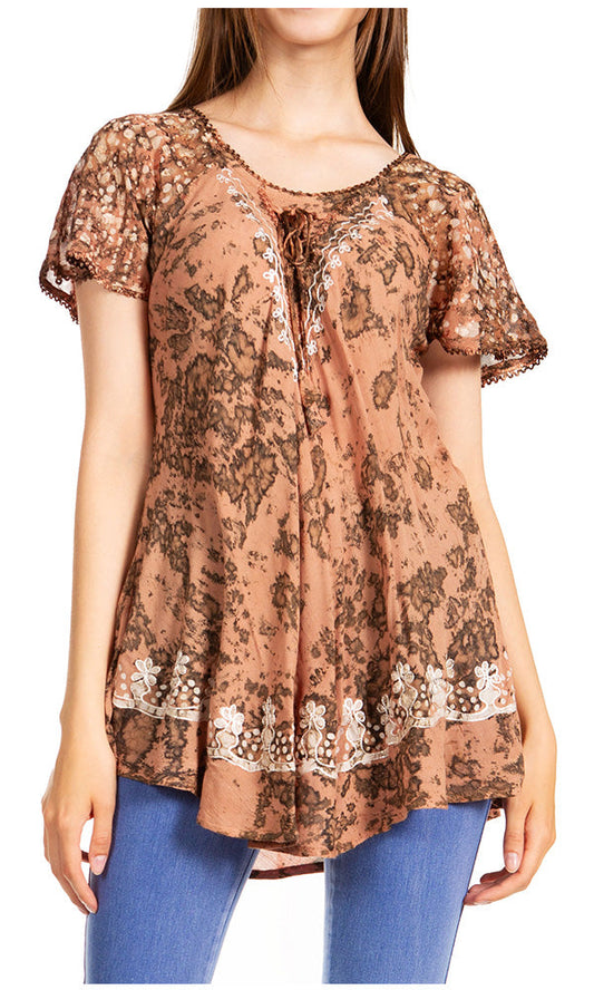 Blusa Sakkas con manga casquillo bordada y dobladillos bordados, diseño teñido anudado jaspeado