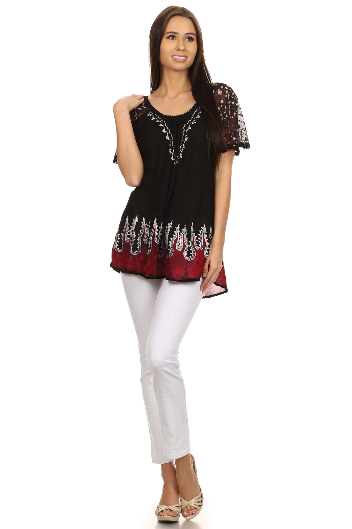 Blusa/Top Sakkas Cora de Manga Corta con Bordado y Diseño Batik de Corte Holgado