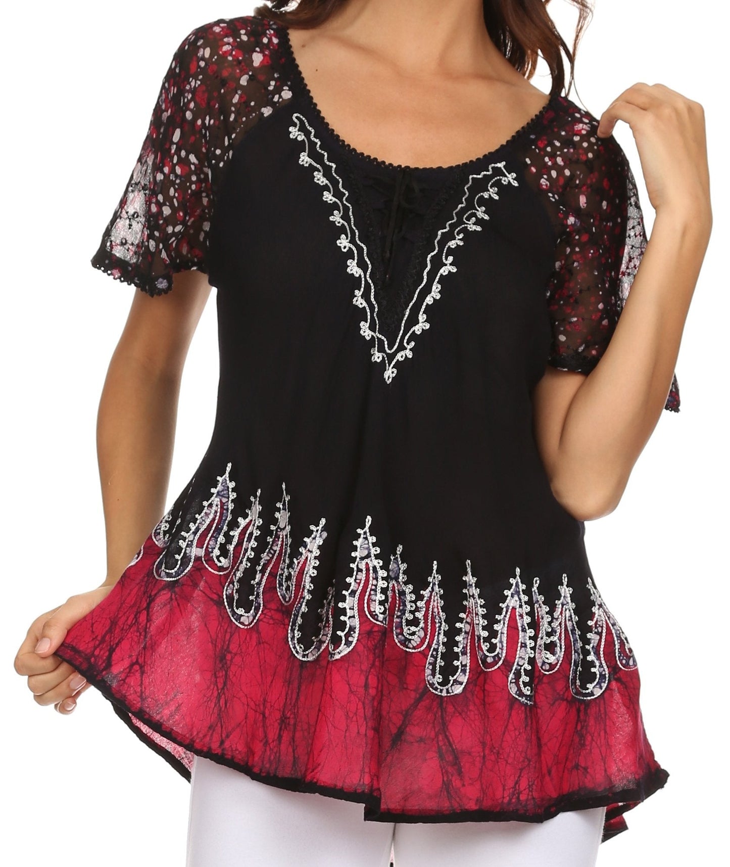 Blusa/Top Sakkas Cora de Manga Corta con Bordado y Diseño Batik de Corte Holgado
