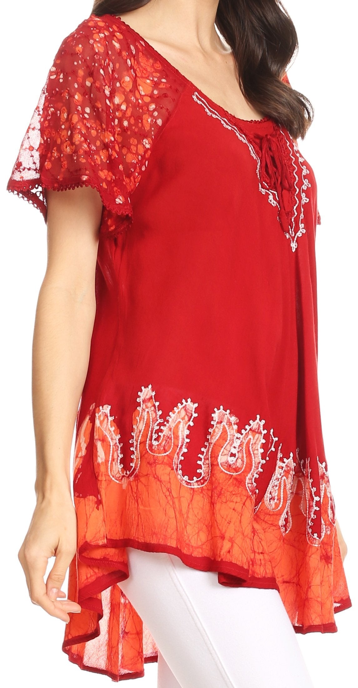 Blusa/Top Sakkas Cora de Manga Corta con Bordado y Diseño Batik de Corte Holgado