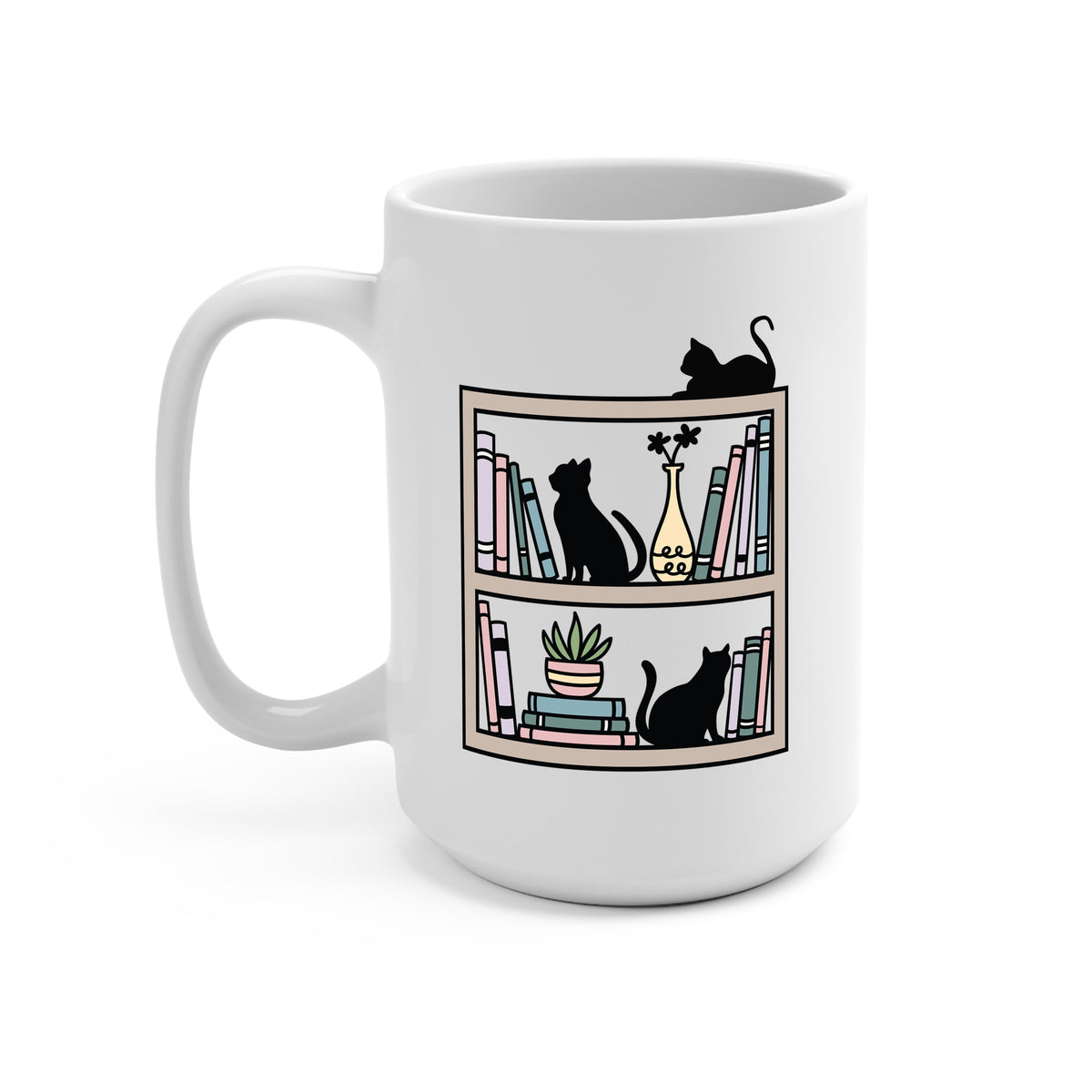 Vasos de cristal con gatos en la estantería