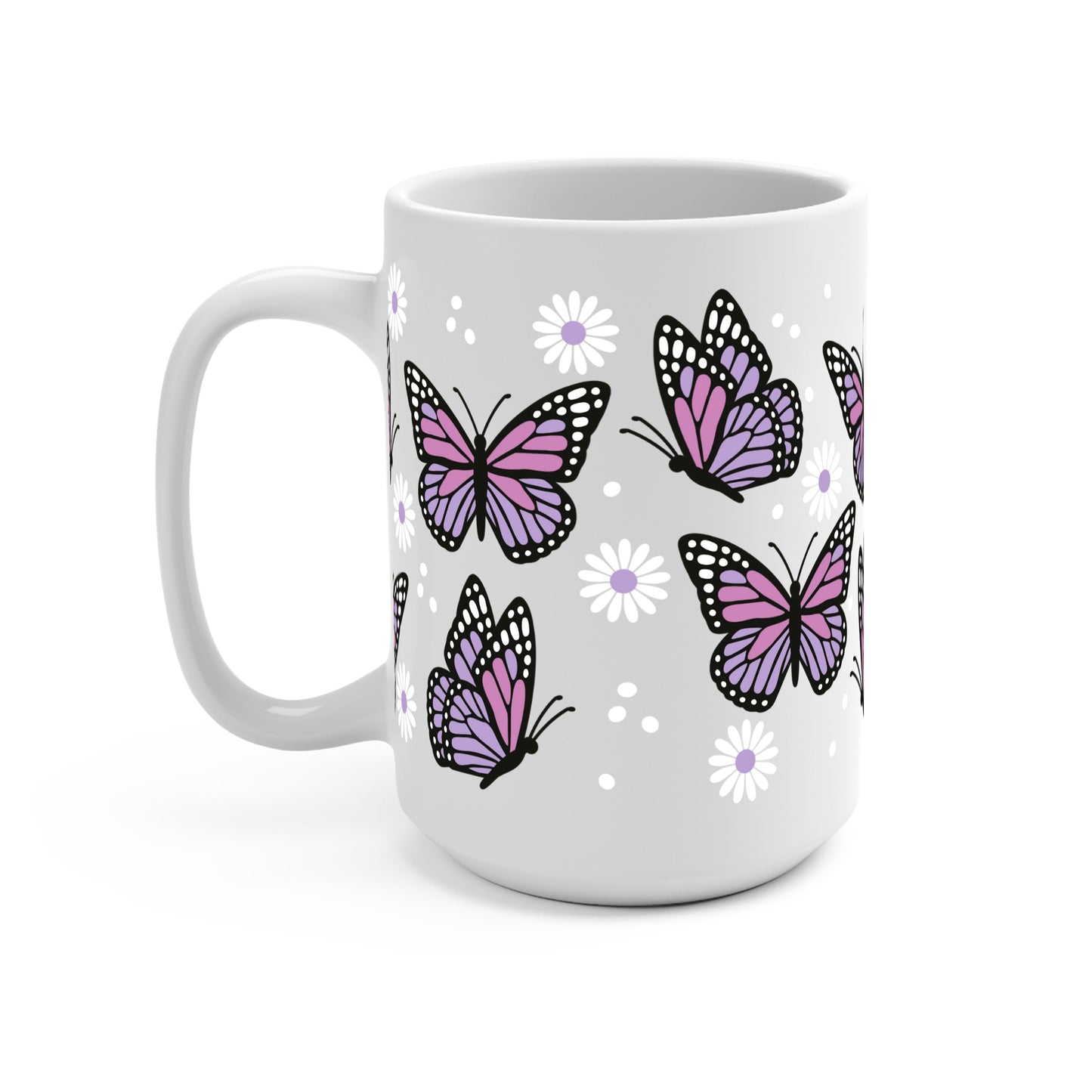 Vasos de cristal con margaritas y mariposas