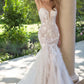 Vestido de novia strapless Andrea & Leo WL062 entallado y con vuelo, incluye velo