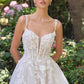 Vestido de novia de corte A Andrea & Leo WL063 con escote pronunciado y tirantes florales